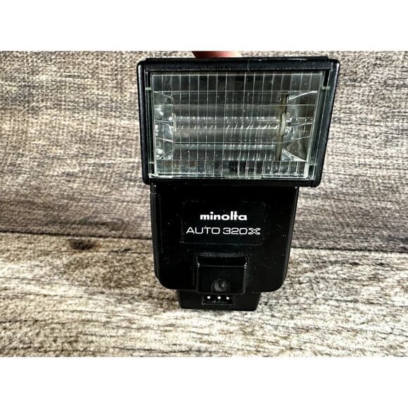 Minolta Auto 320X Flash Unit with Case for Film Cameras Untested as-is - Picture 10 of 11